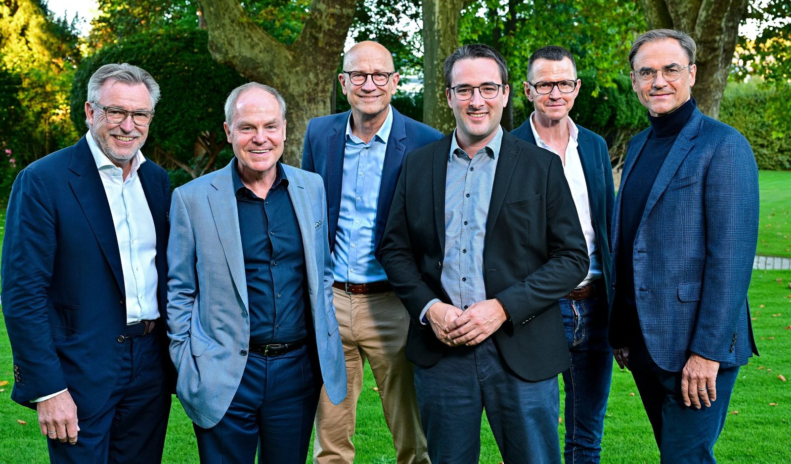 The speakers and hosts of Space Night in the garden of the Union International Club, Frankfurt